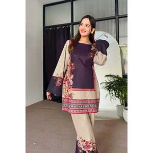 Conjunto de fantasía para mujer con hermoso estampado digital - Product Image 3