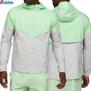 ชุดแจ็คเก็ตและกางเกงขาสั้นผ้าโพลีเอสเตอร์ไนลอนแบบสบายๆ สำหรับผู้ชาย ชุดออกกำลังกายแบบมีแถบสีตัดกัน ชุดกันลมแบบสั้นสำหรับผู้ชาย - Product Image 5