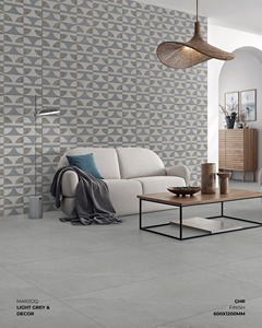 Dalles de terrasse en céramique gris clair, mat, à emboîtement, surface à texture naturelle, pour villa, salon, intérieur et extérieur - Product Image 1