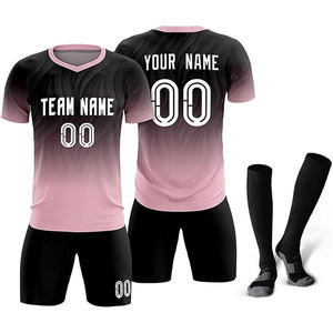 Conjunto Deportivo de Fútbol Unisex Personalizable – Diseño Gratuito, Fábrica OEM, Sublimado, Transpirable, 100% Poliéster, Pantalones Cortos de Tallas Grandes - Product Image 3
