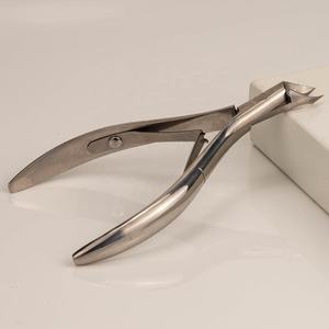 Coupe-ongles professionnel de qualité salon avec poignée antidérapante, outil en acier inoxydable durable pour les soins des ongles des doigts et des orteils - Product Image 2