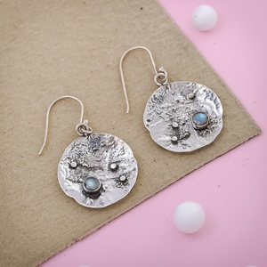 Handmade 925 Sterling Silver Textured Disc Labradorite Dangle Earrings Artisan Boho Gemstone Earrings - Product Image 3