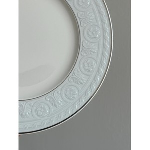 Excellent Quality Reusable Circular Pattern <b>Dinner</b> <b>Set</b> New <b>Bone</b> <b>China</b> Ceramic Porcelain Tableware From India Manufacturer - Product Image 2