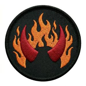 Patch thermocollant et à coudre personnalisé, broderie machine Crâne ailé, Logo Gothique Ailes de chauve-souris et Mort, Vente en gros pour vestes de motard et sacs - Product Image 2