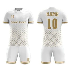 Prix compétitif, nouveau style d'uniforme de football, couleur unie et motif uni, uniforme de football disponible à un prix raisonnable - Product Image 1