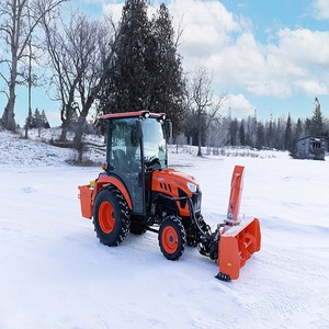 Tractor Kubota con quitanieves, paquete de tractor para todas las estaciones, para quitar nieve, paisajismo y mantenimiento de propiedades - Product Image 2
