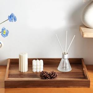 Plateau de petit-déjeuner en bois écologique, magnifiquement fabriqué à la main, avec finition polie, design multifonctionnel et charme moderne - Product Image 5