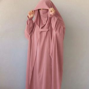 Ensemble Abaya pour femmes musulmanes, style saoudien, uni, manches longues, longueur ras du sol, en satin, coupe papillon, tenue modeste entièrement couvrante, avec Niqab-Hijab, couleur naturelle - Product Image 1