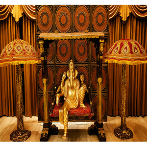 Decoración de Entrada para Boda con Temática Tradicional, Ganesha en Columpio, Decoración Vibrante para Boda Sri Lanka, Entrada para Boda del Sur de la India - Product Image 1