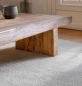 Table basse design en bois massif avec un look rustique minimaliste, bois naturel lourd et base robuste, idéale pour les salons modernes - Product Image 3