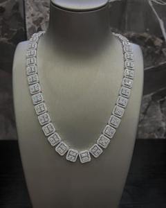 Collier unisexe de luxe en argent sterling plaqué rhodium avec moissanite taille baguette, chaîne statement certifiée IGI pour mariage - Product Image 1