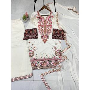 Ensemble haut et bas de vêtements de fête pour femmes styliste avec fantaisie Dupatta élégant et élégant - Product Image 3