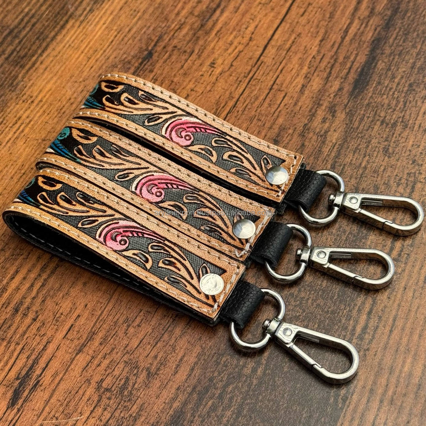 สีน้ำตาล