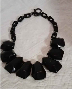 Collier en résine de luxe, meilleure qualité, dernier design pour les femmes, idéal pour les soirées, en provenance d'Inde par Perfect Enterprises - Product Image 2