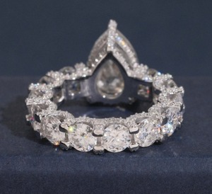 Anillo de plata 925 personalizado con moissanita VVS talla pera, estilo hip hop, con incrustaciones de circonitas, unisex, envío rápido desde stock local. - Product Image 3