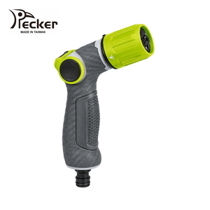 หัวฉีดพลาสติกควบคุมด้วยนิ้วโป้ง 4 รูปแบบ รุ่น PECKER พร้อมด้ามจับกันลื่นลายคาร์บอนไฟเบอร์คุณภาพสูง ผลิตในไต้หวัน (PC-W04.76695E) - Product Image 1