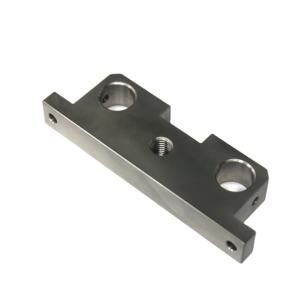 Fabrication de pièces métalliques OEM par usinage CNC – Marché américain et européen - Product Image 1
