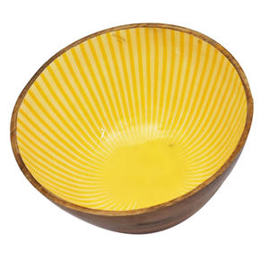 Bol en bois fait main avec intérieur rayé jaune, design moderne pour servir les aliments, usage domestique - Product Image 6