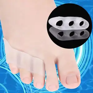 Corrector 1 cặp của ba lỗ nhỏ Toe Varus Toe Splitter Toe Corrector bảo vệ ngón tay cái Silicone bảo vệ tay áo