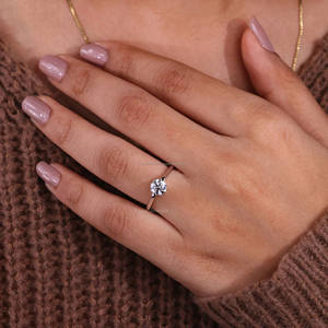 Bague de fiançailles Solitaire en diamant cultivé en laboratoire certifié IGI coupe brillante avec lunette en or blanc bague de mariage pour femme - Product Image 4