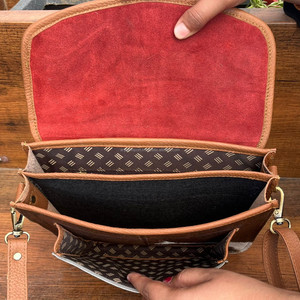 Nouveau 2025 Fournisseur en gros Sac à bandoulière pour femmes en cuir de vachette Sacs à bandoulière en cuir véritable de créateur de luxe Sac à main et sacs à main personnalisés - Product Image 5