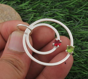 Vintage Natural <b>Peridot</b> Garnet Platinum Plated 925 Sterling Silver Multi Gemstone Necklace Charm Dainty Green Red Stone Jewelry - Product Image 4