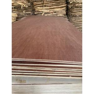 Tablero de contrachapado de trigo minimalista fabricado en Vietnam, de segunda clase, Bintangor, con núcleo de eucalipto - Product Image 2