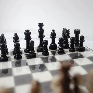 Échiquier Rectangulaire Rustique Poli Écologique ILAHI 100% Fait Main en Bois Pur Style Animalier/Amoureux Taille Personnalisée - Product Image 1