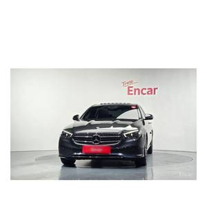 Mercedes-Benz E350 4MATIC Avantgarde Clase E 2022 con Volante a la Izquierda, Caja de Cambios Automática, Asientos de Cuero, Cámara Trasera - 30,455 Kms - Product Image 3