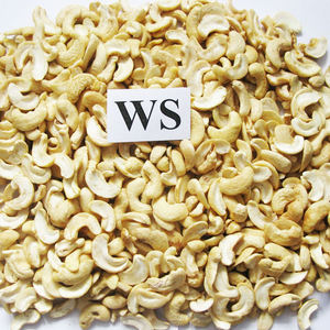 เม็ดมะม่วงหิมพานต์ดิบคัดพิเศษ หลายขนาด หลายเกรด - Product Image 1