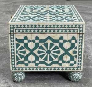 Caja de Joyería Rectangular Moderna con Incrustaciones Marroquíes y Cierre Magnético, con Tapas Lisas para Almacenamiento y Regalo Decorativo para el Hogar - Product Image 3