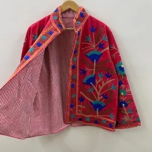Veste courte tendance brodée de fleurs Suzani, style hippie, pour femme, chaude pour l'hiver, prix de gros - Product Image 2