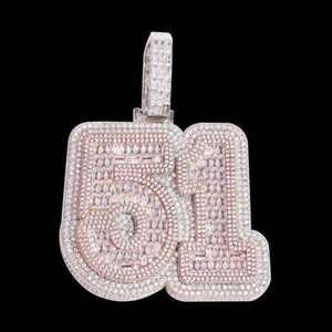 Pendentif Hip Hop pour Homme en Argent 925 Plaqué Or 18K, Numéro 51, avec Strass en Cristal Taille Baguette Sertis en Canal, Breloque Thème - Product Image 2