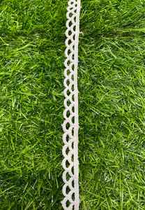 Dentelle Cutdana lourde, idéale pour les tenues de mariage, les bordures de chemisiers et les vêtements ethniques. - Product Image 3