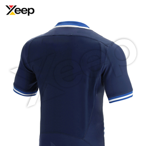 Maillot de football personnalisé pour homme XEEP XC-SU-60 en polyester respirant, imprimé par transfert thermique, séchage rapide, coupe ajustée classique, haute performance - Product Image 4