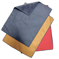 Serviettes en chamois en gros, serviettes de nettoyage en microfibre chamois double couche, idéales pour le detailing automobile.
