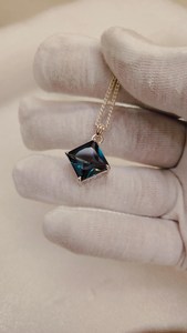 Colgante Étnico Hecho a Mano de Plata de Ley 925 con Zafiro Teal Cuadrado Cultivado en Laboratorio, Certificado IGI, Regalo para Mujeres y Hombres - Product Image 6