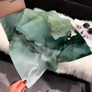 Foulard carré personnalisé en polyester effet soie pour marque, vente en gros - Product Image 5
