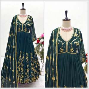 Robe de créateur Aliya avec pendentif et dupatta, en tissu de chiffon exquis, magnifiquement élégante - Product Image 4