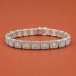 Bracelet en argent moissanite serti de diamants, maillons rectangulaires taille baguette, double halo pavé, fermoir de luxe pour homme - Product Image 1