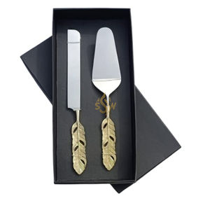 ชุดเซิร์ฟเค้กงานแต่งงานด้ามจับทองเหลืองหรูหรา พร้อมด้ามจับลายใบไม้ตกแต่ง ชุดของขวัญชีส วัสดุทองเหลืองและเหล็ก - Product Image 4