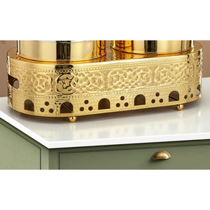 Plat à réchaud double doré avec couvercles en dôme martelé, finitions rondes marron et support de base ajouré orné, idéal pour les mariages - Product Image 6