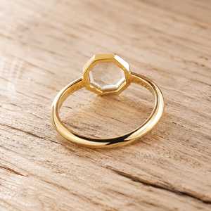 Bague de Mariage Solitaire Anniversaire en Diamant de Laboratoire Octogonal Taillé Portrait de Qualité Supérieure, Sertie en Bezel, Bijoux Fins - Product Image 4
