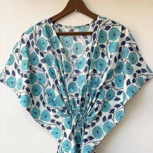 ชุดเดรสทรงปล่อยชายระบาย คอวี ลายสัตว์ ผ้าฝ้ายอินเดียเนื้อนุ่ม แต่งลูกไม้ แขนสั้น ปิดด้วยเชือกผูก เอวเข้ารูป สไตล์หรูหรา สำหรับผู้หญิง เหมาะสำหรับฤดูร้อน - Product Image 1