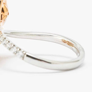 Bague en forme de cœur avec grappe de fleurs en diamants multicolores cultivés en laboratoire, 1,90 carat, en or blanc 14 carats, style de fiançailles de créateur - Product Image 5