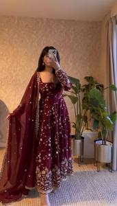 Compra al por mayor: Vestido Anarkali de seda Fandy de alta calidad con bordado de lentejuelas y hilo, Dupatta de 2.20 metros, Traje de ropa étnica completamente cosido, Tallas M L XL XXL - Product Image 3
