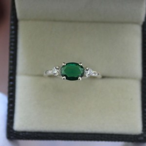 Bague ovale émeraude en argent sterling S925, pierre de naissance de mai, bijou élégant pour femme, bague fine et remarquable - Product Image 6