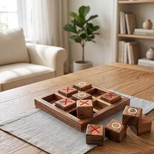Jeu de Tic Tac Toe en bois au design antique, jeu de stratégie de table en bois naturel avec des pions X et O pour les jeux en famille à la maison - Product Image 1