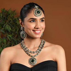 Pendientes de Aleación Chapados en Oro con Cristales Verdes y Diseño de Flor Vintage, Conjunto de Joyería para Mujer para Fiestas - Product Image 4