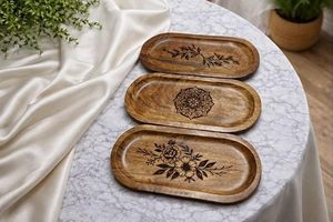 Bandeja Decorativa Ovalada de Madera Tradicional Grabada Personalizada y Florero de Mesa para Regalo de Cumpleaños, Boda o para el Hogar - Product Image 2